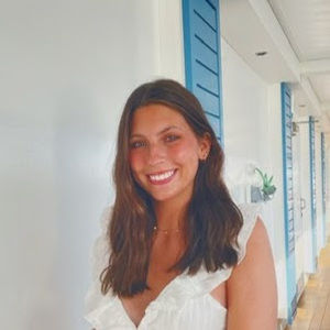 Meet your Posher, Caroline